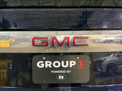 Used 2021 GMC Yukon SLT w/ SLT Premium Package image 31