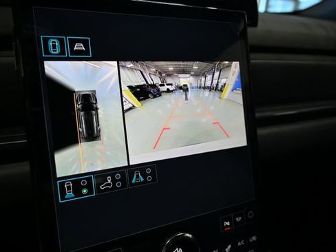 New 2026 GMC Terrain AT4 w/ Convenience Package III AWD/4WD image 16