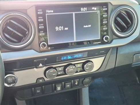 Used 2022 Toyota Tacoma TRD Sport RWD image 12