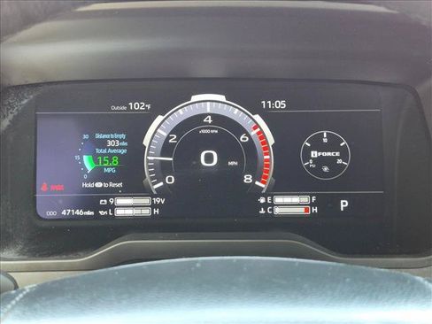 Used 2024 Toyota Tundra Limited AWD/4WD image 11