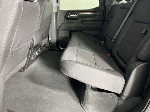 Used 2025 GMC Sierra 1500 Elevation image 24