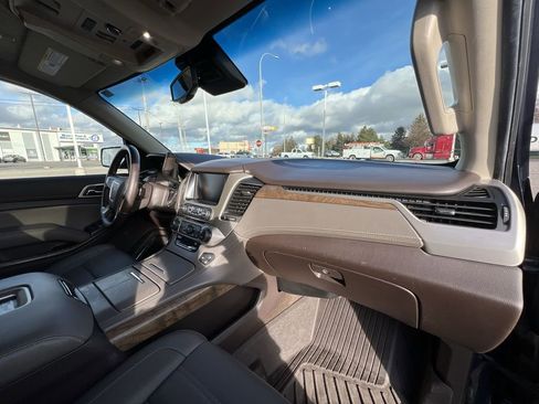 Certified 2019 GMC Yukon XL Denali w/ Denali Ultimate Package image 30