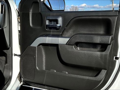 Used 2018 Chevrolet Silverado 1500 LT w/ Texas Edition image 16