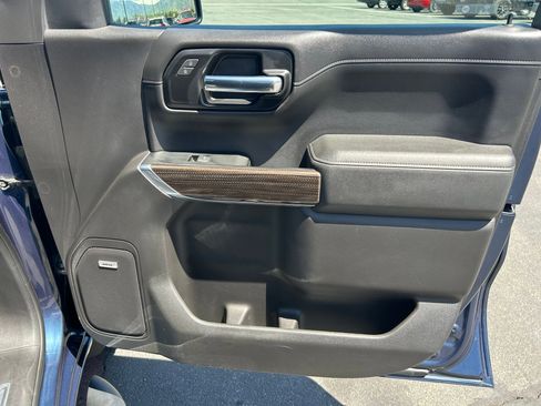 Used 2019 Chevrolet Silverado 1500 LT Trail Boss AWD/4WD image 27