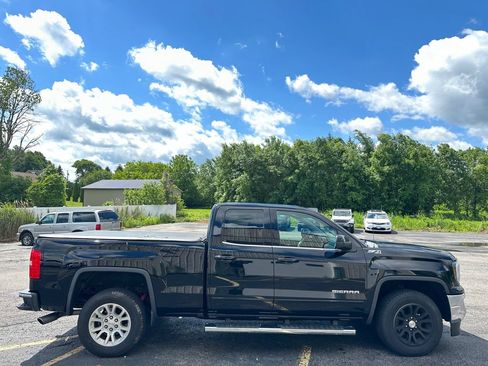 Used 2018 GMC Sierra 1500 SLE w/ SLE Value Package AWD/4WD image 11
