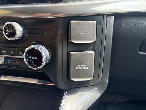 Used 2022 Ford F150 Lariat w/ Equipment Group 502A High AWD/4WD image 28