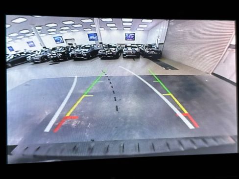 Used 2020 Ford Explorer XLT w/ Equipment Group 202A RWD image 38