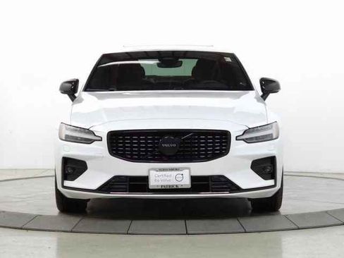 Used 2023 Volvo S60 B5 Plus w/ Climate Package image 2