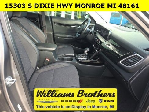 Used 2024 Kia Seltos S image 28