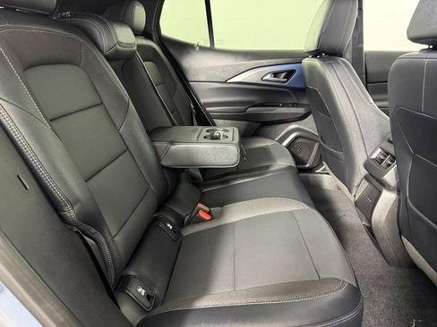 Used 2024 Chevrolet Equinox EV LT FWD image 30