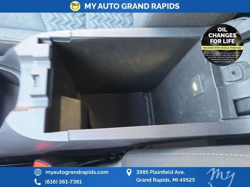 Used 2023 Chevrolet Equinox LT image 28