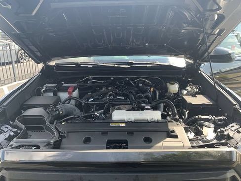Used 2024 Toyota Tacoma SR5 w/ SR5 Upgrade Package RWD image 16