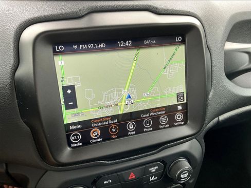 Used 2023 Jeep Renegade Altitude AWD/4WD image 36
