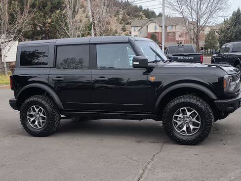 Used 2023 Ford Bronco Badlands AWD/4WD image 2