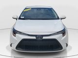 Used 2022 Toyota Corolla LE image 3