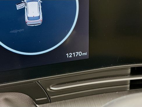 Used 2024 Hyundai Kona SEL FWD image 19