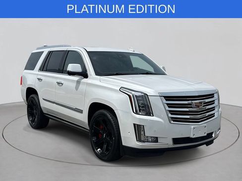 Used 2020 Cadillac Escalade Platinum AWD/4WD image 34