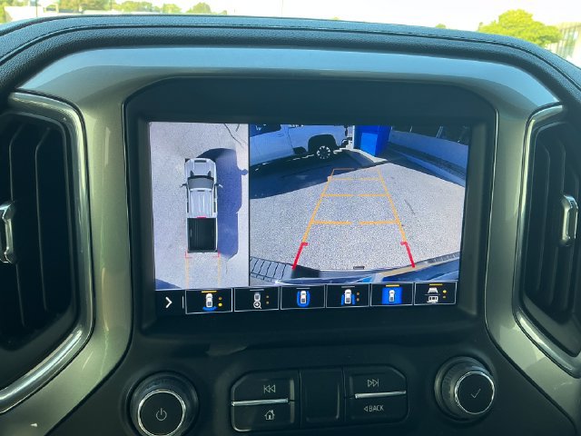 Used 2022 Chevrolet Silverado 2500 LTZ w/ LTZ Premium Package AWD/4WD image 11