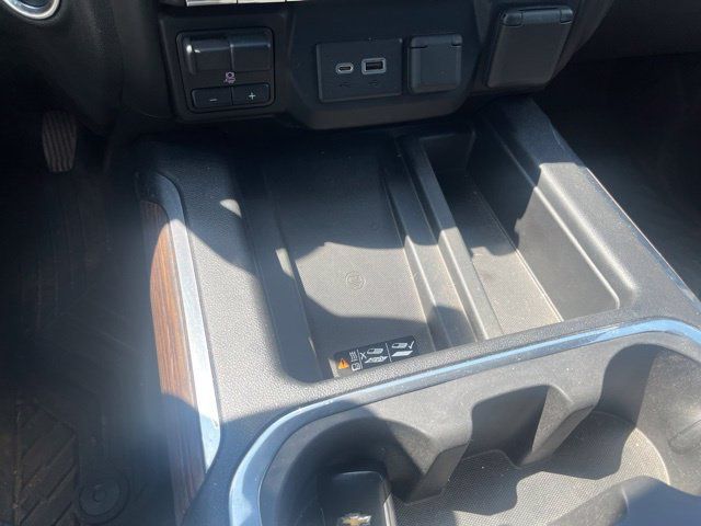 Used 2020 Chevrolet Silverado 3500 High Country w/ Technology Package AWD/4WD image 37