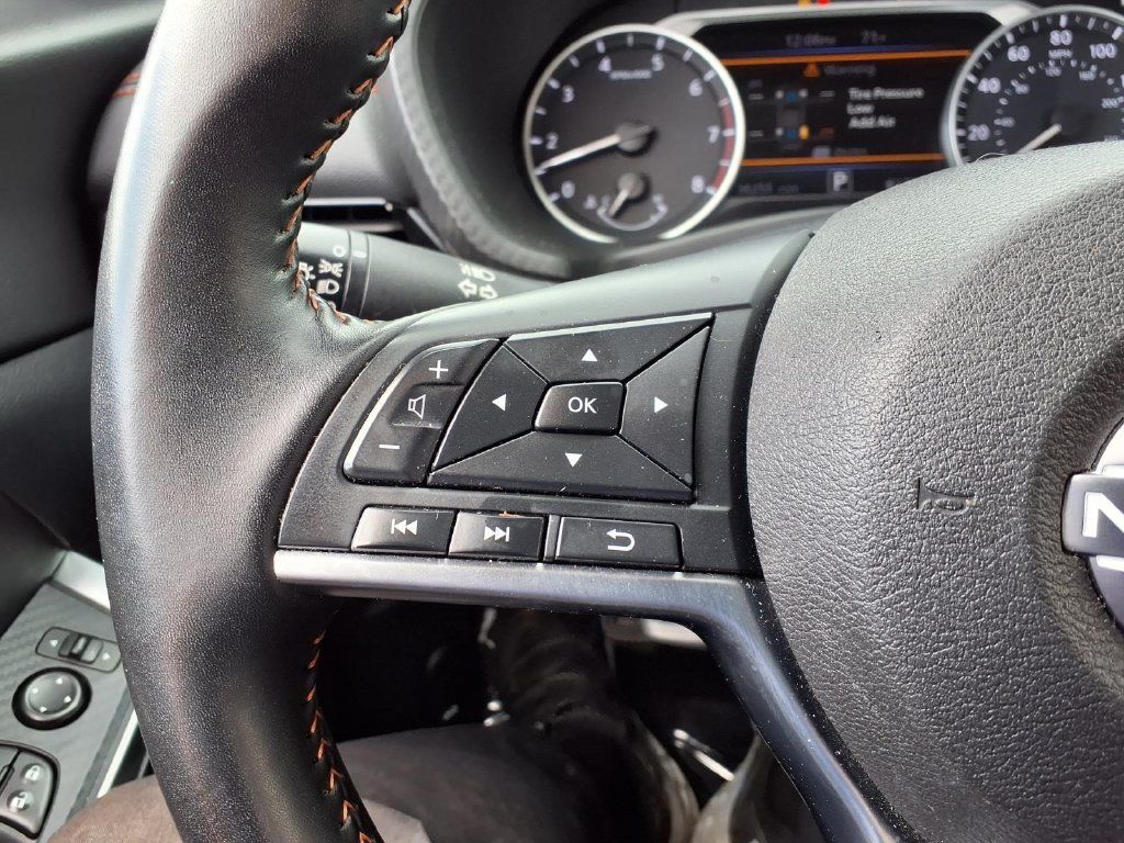 Used 2025 Nissan Sentra SR FWD image 14