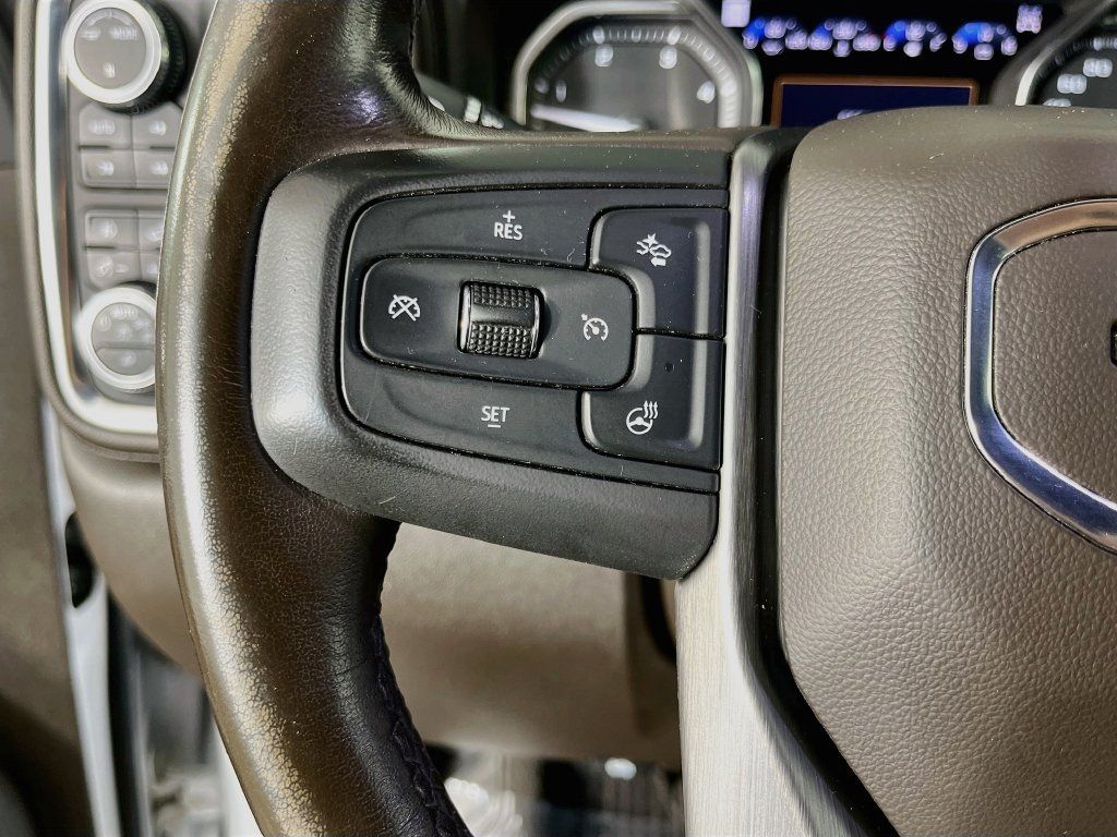 Used 2022 GMC Sierra 3500 Denali w/ Denali Ultimate Package AWD/4WD image 15