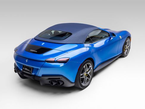 Used 2026 Ferrari Roma Spider RWD image 14