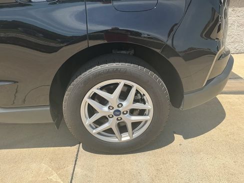 Used 2024 Ford Edge SEL w/ Convenience Package AWD/4WD image 6