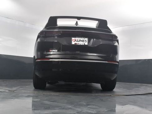 Used 2025 Jeep Wagoneer S Launch Edition w/ Trailer Tow Group image 55