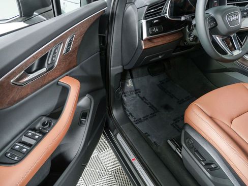 Used 2026 Audi Q7 Premium Plus AWD/4WD image 8