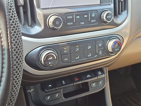 Used 2015 GMC Canyon SLT w/ Driver Alert Package RWD image 25