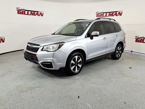 Used 2017 Subaru Forester 2.5i w/ Alloy Wheel Package AWD/4WD image 3