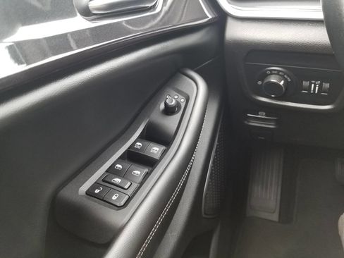 Certified 2022 Jeep Grand Cherokee Altitude image 26