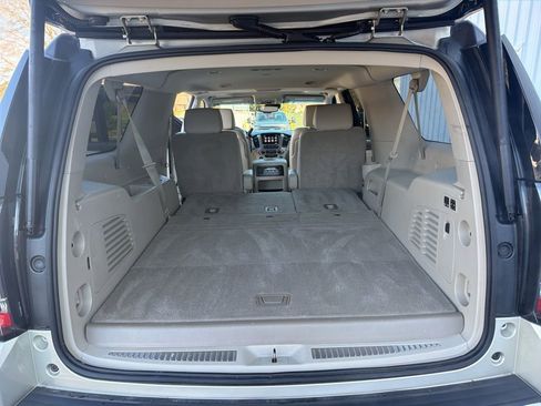 Used 2016 GMC Yukon XL Denali image 38