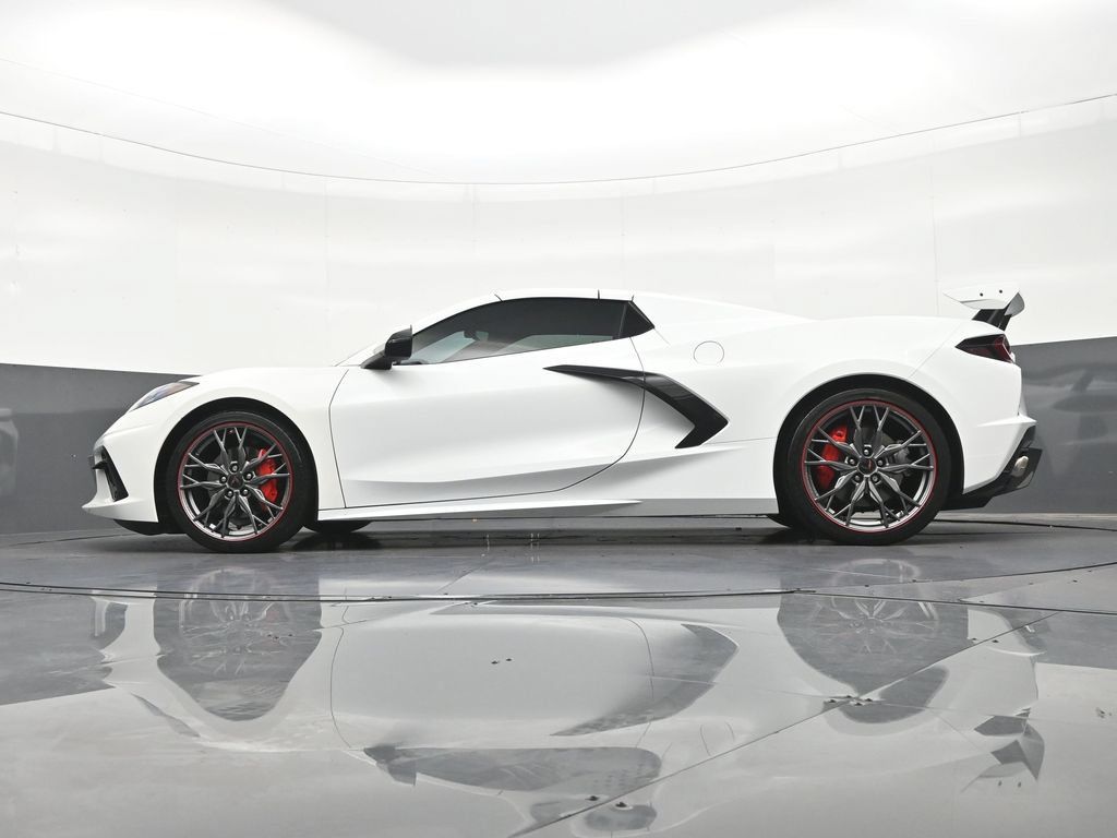 Used 2024 Chevrolet Corvette Stingray Convertible w/ 1LT RWD image 24
