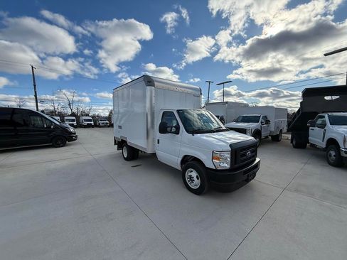 New 2025 Ford E-350 and Econoline 350 Super Duty w/ Power Equipment Group image 7