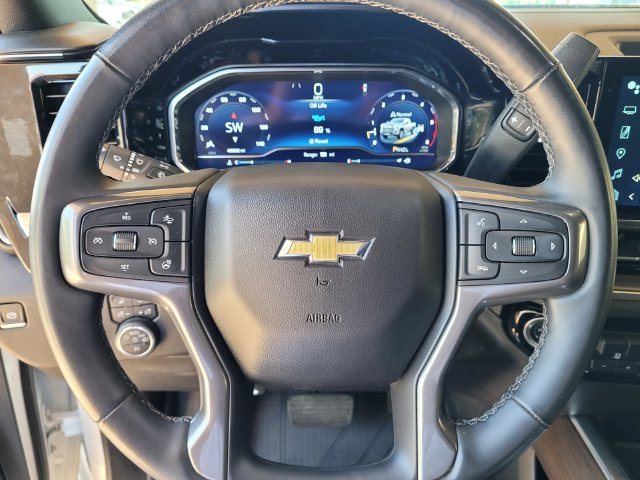 Used 2024 Chevrolet Silverado 3500 High Country AWD/4WD image 28
