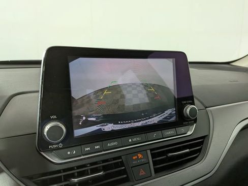 Used 2024 Nissan Altima 2.5 SR FWD image 5