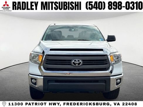 Used 2014 Toyota Tundra SR5 w/ SR5 Upgrade Package AWD/4WD image 23