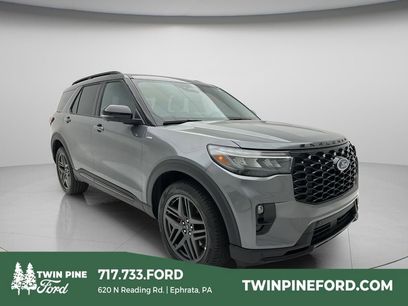 Used 2025 Ford Explorer ST-Line w/ ST-Line Street Pack