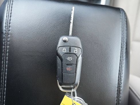 Used 2023 Ford Explorer 4WD image 38