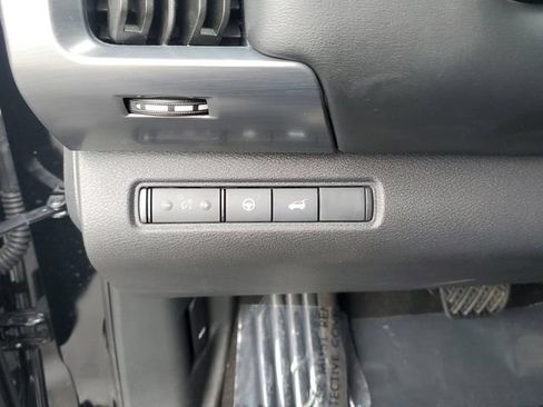 Certified 2025 Nissan Pathfinder SL w/ Cargo Package AWD/4WD image 11