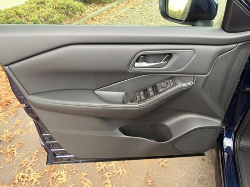 New 2026 Nissan Rogue SV image 15