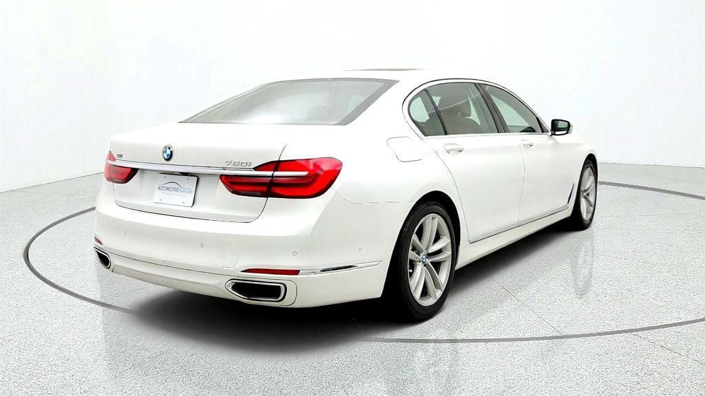 Used 2016 BMW 750i xDrive AWD/4WD image 5