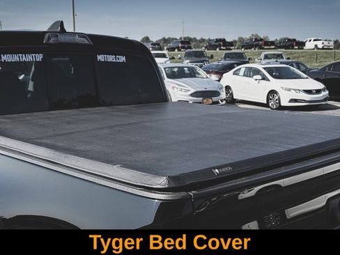 Used 2023 Toyota Tacoma SR AWD/4WD image 23