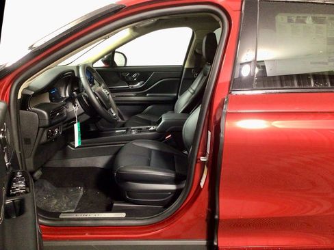 New 2025 Lincoln Corsair Grand Touring w/ Jet Appearance Package image 18