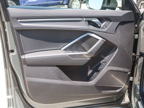 New 2025 Audi Q3 2.0T Premium image 21