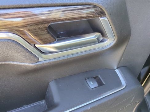 Used 2025 Chevrolet Silverado 1500 LT image 14