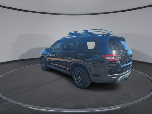 Used 2023 Honda Pilot TrailSport image 12