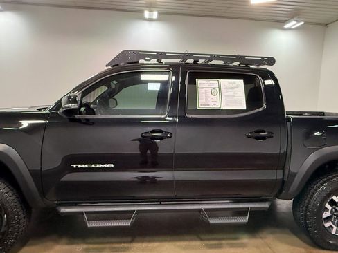 Used 2021 Toyota Tacoma TRD Off-Road w/ Technology Package image 38