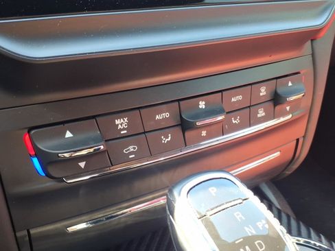 Used 2022 Maserati Ghibli Modena RWD image 25